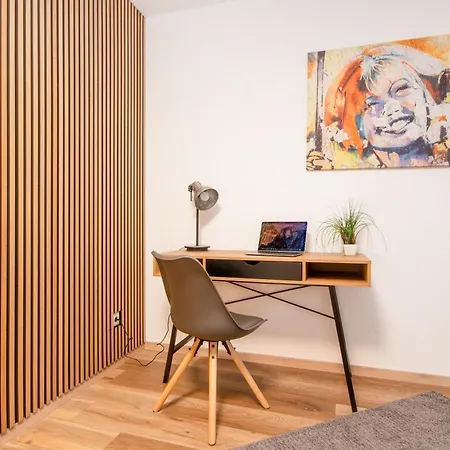 Lendkanal - - Netflix - Waschmaschine - Kaffeevollautomat - 8 Pax - 4 Schlafzimmer Apartmán *
